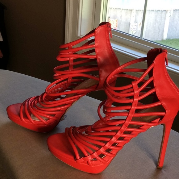 Charlotte Russe Shoes - Adorable red shoe